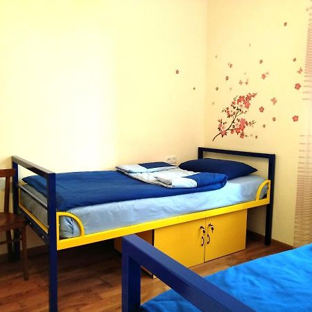Shat Lav Hostel Erevan Exterior foto