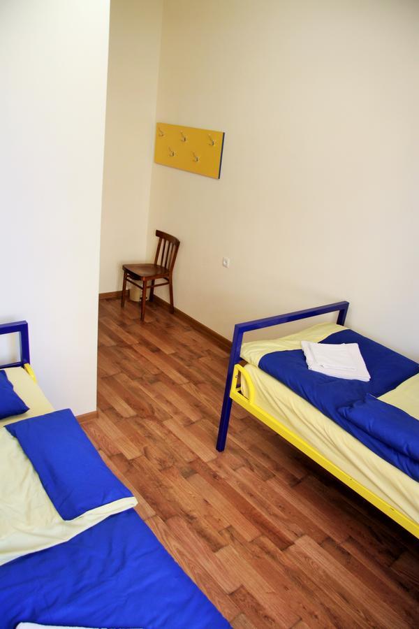 Shat Lav Hostel Erevan Exterior foto