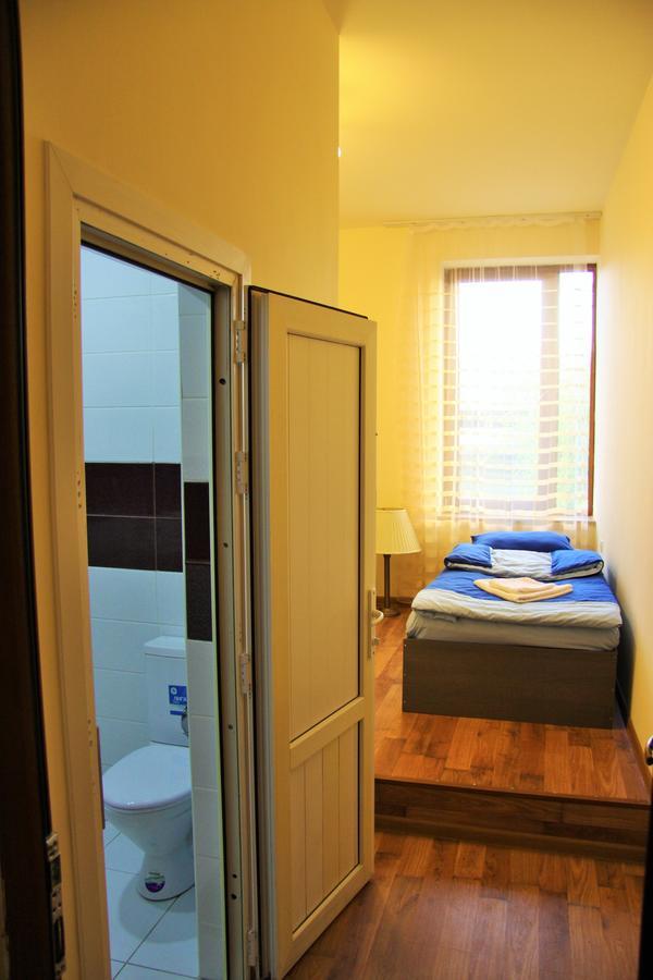 Shat Lav Hostel Erevan Exterior foto