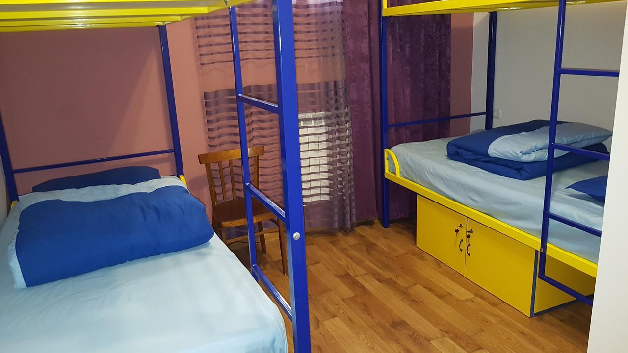 Shat Lav Hostel Erevan Exterior foto