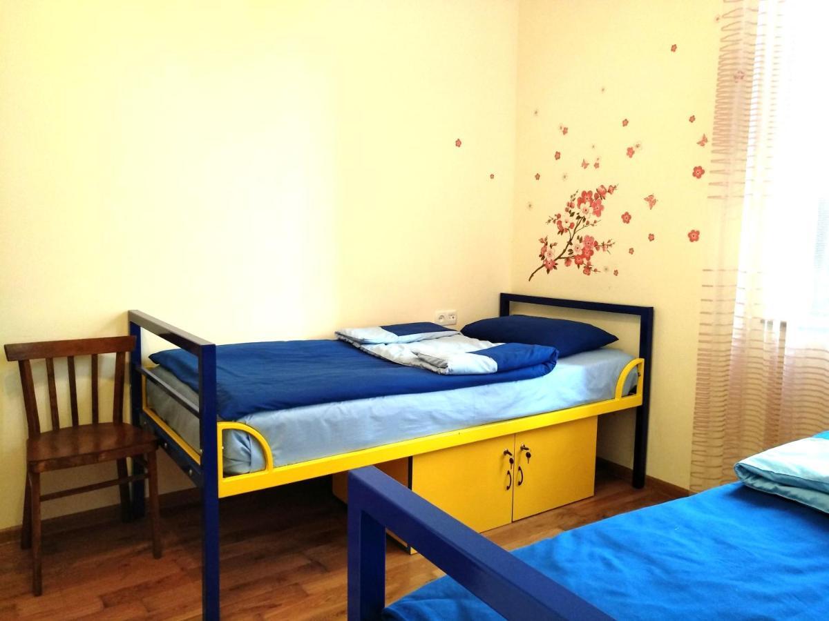 Shat Lav Hostel Erevan Exterior foto